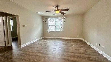 4826 Hawkins Dr in Ladson, SC - Building Photo - Building Photo
