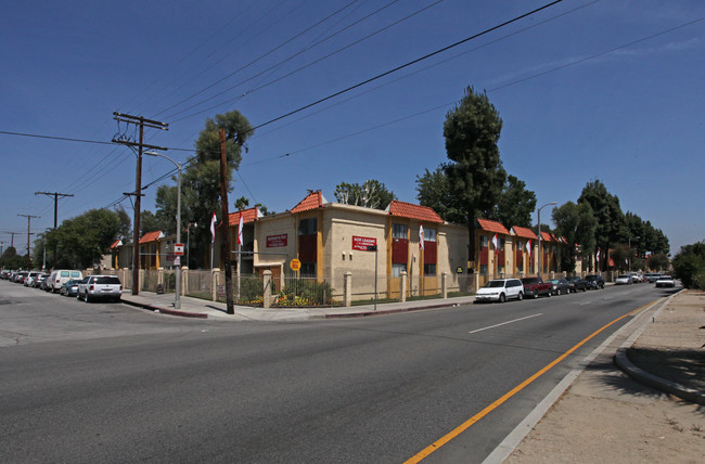 North Hills Village Apartments in San Fernando, CA - Building Photo - Building Photo