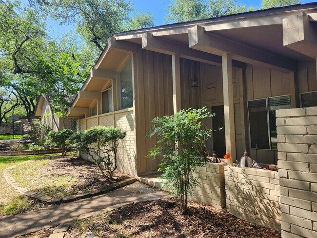 4106 Greystone Dr in Austin, TX - Building Photo - Building Photo