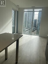 576 Front St W in Toronto, ON - Building Photo - Building Photo