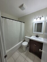 1151 NW Ashley St in Lake City, FL - Building Photo - Building Photo