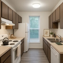 Creekwood Apartments in Gainesville, FL - Foto de edificio - Building Photo