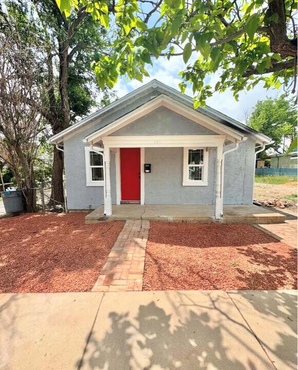 432 E Beech St in Pueblo, CO - Building Photo
