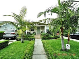 440 W Elk Ave, Unit Unit A in Glendale, CA - Building Photo