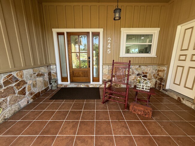 245 E Lakeview St in Umatilla, FL - Building Photo - Building Photo