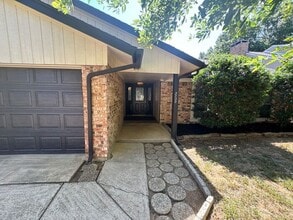 3730 Twin Oak Ct in Flower Mound, TX - Building Photo - Building Photo