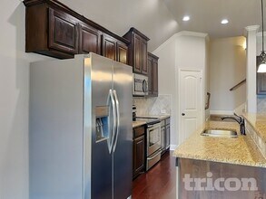 208 Valley View Dr in Waxahachie, TX - Building Photo - Building Photo