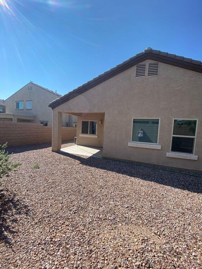 9027 W Grayling Dr in Marana, AZ - Building Photo - Building Photo