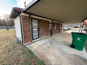 633 Milan Rd E in Charlotte, NC - Building Photo - Building Photo