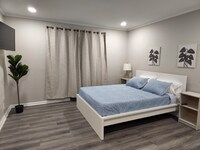 420 Downey Pl photo'