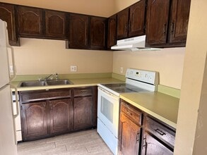 407 Wethersfield Ave in Hartford, CT - Building Photo - Building Photo