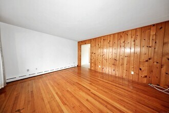 75 Highland Ave in Watertown, CT - Building Photo - Building Photo