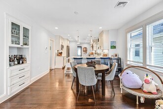 58 Metropolitan Ave in Boston, MA - Building Photo - Building Photo