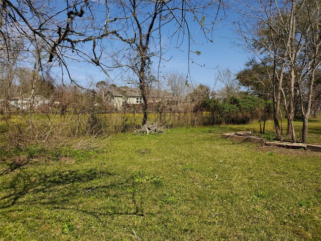 property at 223 S Willow St