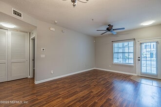 2200 Marsh Hawk Ln in Fleming Island, FL - Foto de edificio - Building Photo