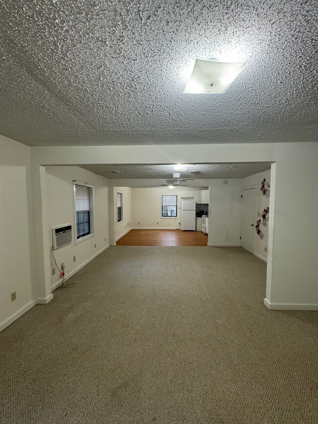 3583 Midway Rd, Unit B
