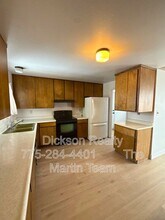 1702 Bonita Vista Dr in Sparks, NV - Foto de edificio - Building Photo