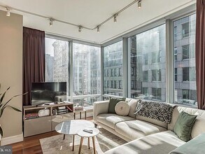 1414 S Penn Square, Unit 44 in Philadelphia, PA - Foto de edificio - Building Photo