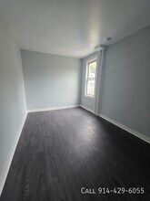 132 Willow St in Yonkers, NY - Building Photo - Building Photo