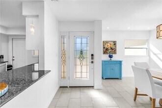 111 Whispering Sands Cir in Sarasota, FL - Building Photo - Building Photo