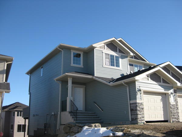 property at 714 Panatella Blvd NW