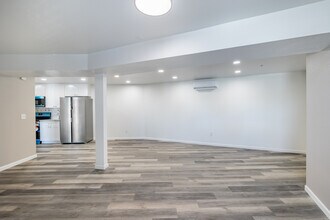 Maya Apartments in Lakewood, CO - Building Photo - Interior Photo