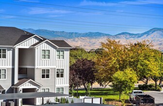 Springtree Apartments in Boise, ID - Foto de edificio - Building Photo