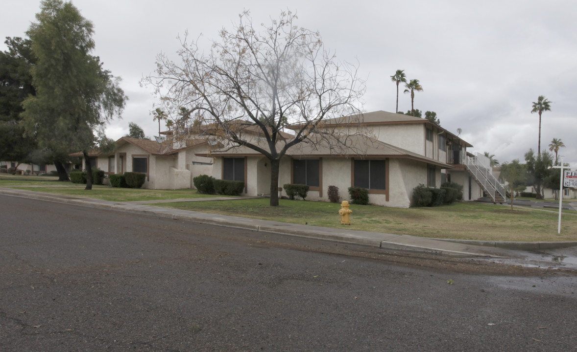 3302 W Loma Ln in Phoenix, AZ - Building Photo