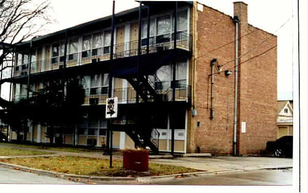 1143 S Lathrop Ave in Forest Park, IL - Building Photo