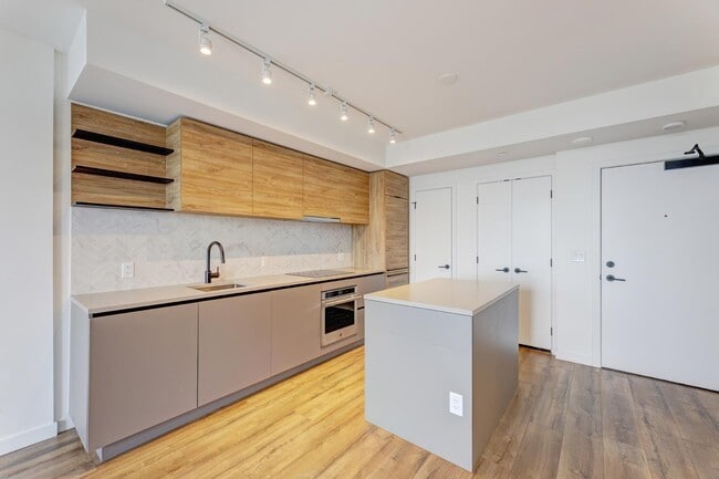 property at 10448 University Dr