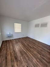 146 NE 55th St in Miami, FL - Building Photo - Building Photo