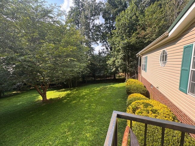 6777 Kerr Dr in Randleman, NC - Building Photo - Building Photo