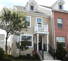 8285 Bruntsfield Rd in Columbus, OH - Building Photo