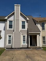 736 Goodard Dr in Virginia Beach, VA - Building Photo