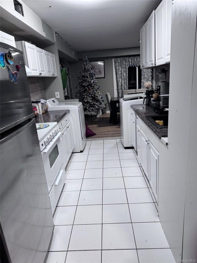 property at 213 Hill Rise