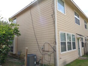 6155 Morningshire Ln in Houston, TX - Building Photo - Building Photo