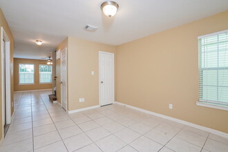 4959 S Cancun in Houston, TX - Building Photo - Building Photo