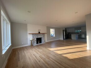 7 Skyline Terrace in Danbury, CT - Building Photo - Building Photo
