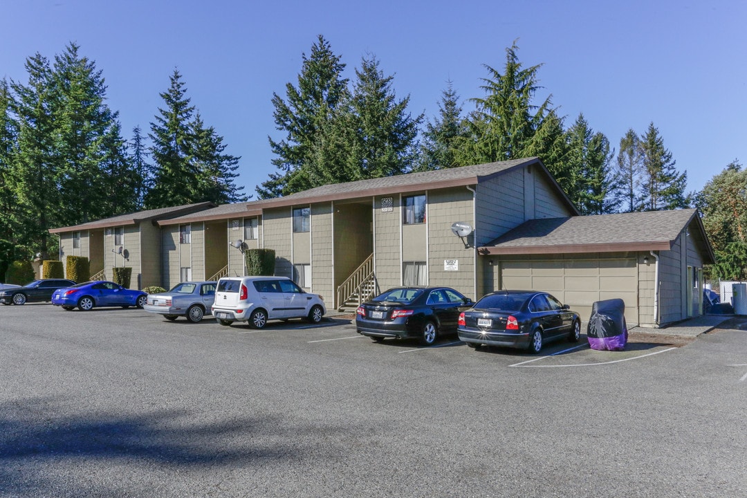 Fairway Heights Apartments in University Place, WA - Building Photo