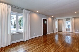 920 Westbrook Dr in Charlotte, NC - Building Photo - Building Photo