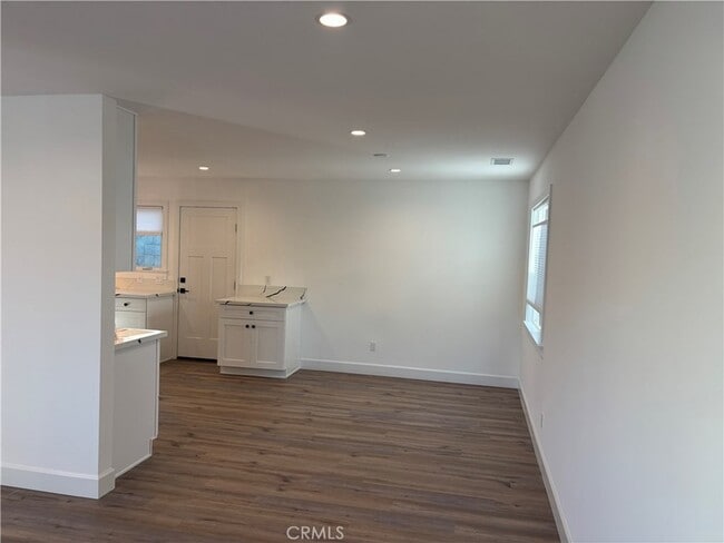 2410 Gates Ave in Redondo Beach, CA - Building Photo - Building Photo