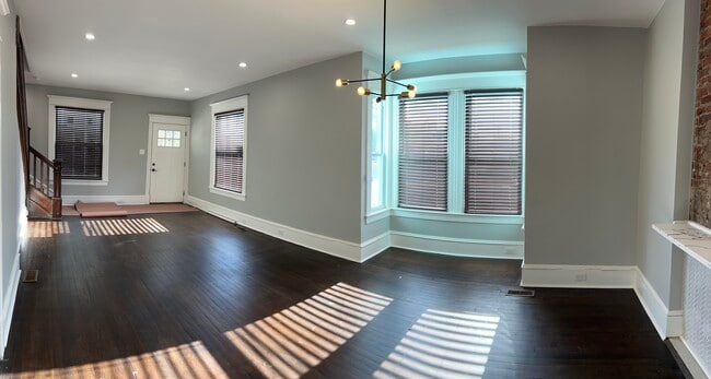 72 Delaware Ave in Penns Grove, NJ - Foto de edificio - Building Photo