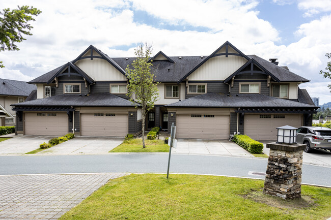 3105 Dayanee Springs Blvd in Coquitlam, BC - Building Photo - Building Photo