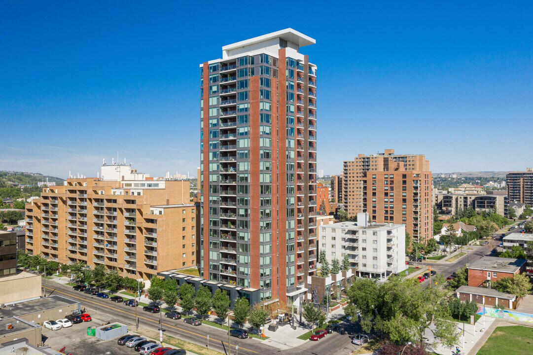 Fifteen15 in Calgary, AB - Building Photo