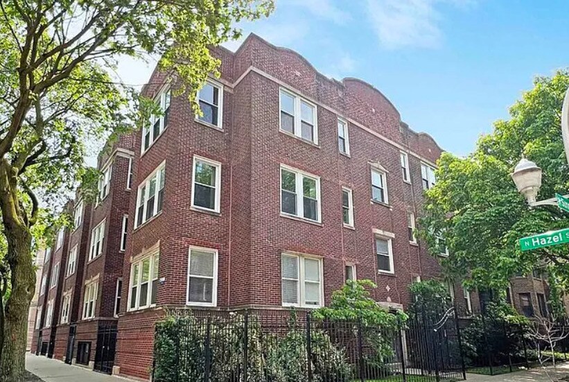 903 W Sunnyside Ave in Chicago, IL - Building Photo