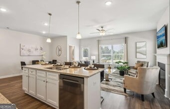 2647 Swan Lake Dr SW in Grayson, GA - Building Photo - Building Photo