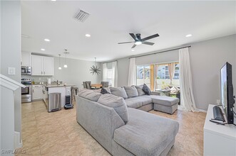 3806 Tilbor Circle in Ft. Myers, FL - Building Photo - Building Photo