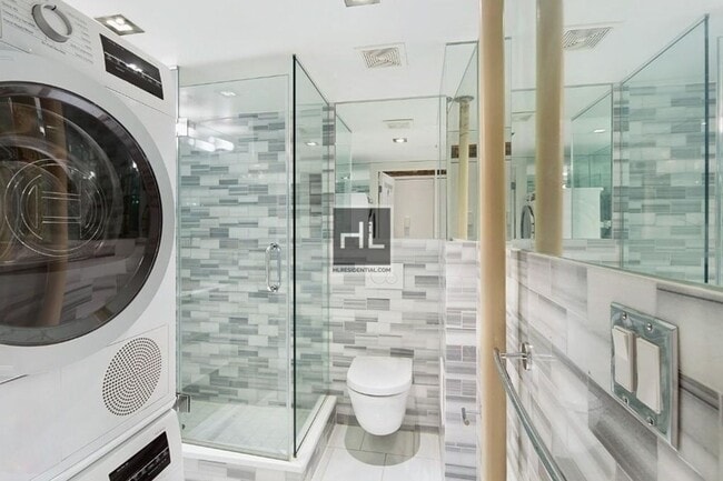 West 14th Street in New York, NY - Building Photo - Building Photo