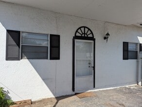 201 W 1st St in La Feria, TX - Building Photo - Building Photo