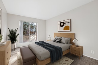 Bridge Lane Apartment Homes in Phoenix, AZ - Building Photo - Building Photo